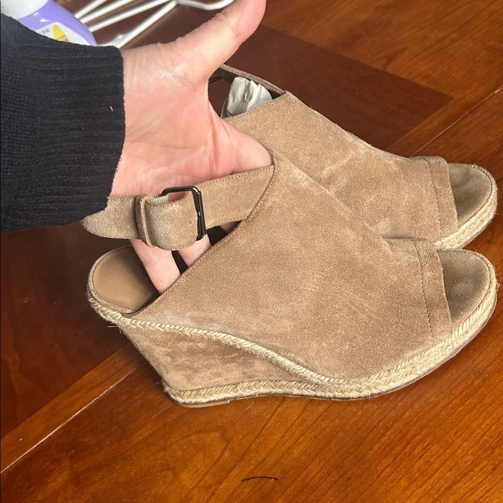 Vince Espadrille Wedges Women 10 Evangeline Taupe Tan Peep Toe Suede Ankle Strap